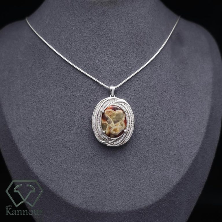 Necklace women’s Aqeeq stone Musawar