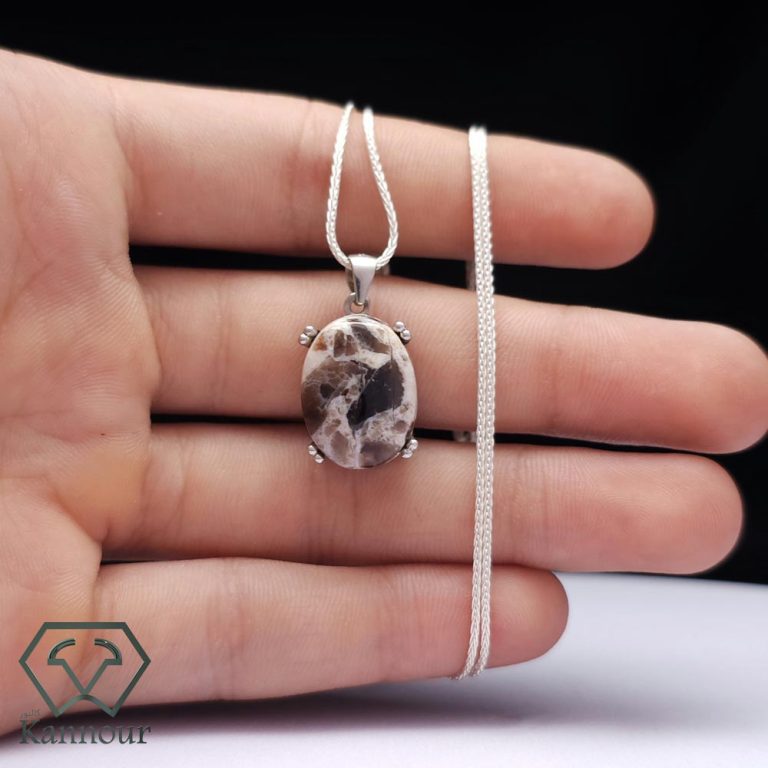 Women's Necklace with Original Nimrawi Onyx Stone