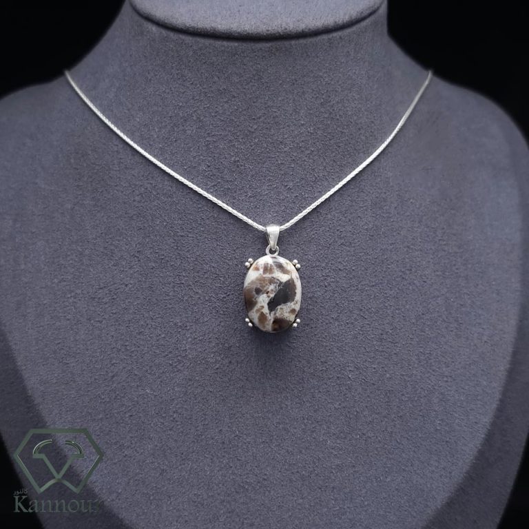Women's Necklace with Original Nimrawi Onyx Stone