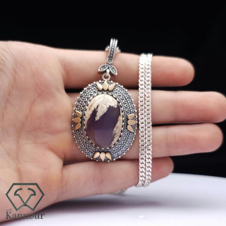Women's Silver and Aqeeq Necklace